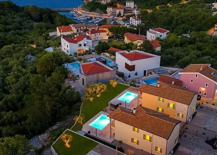 Pinaza C * Vrbnik (Primorje-Gorski Kotar)
